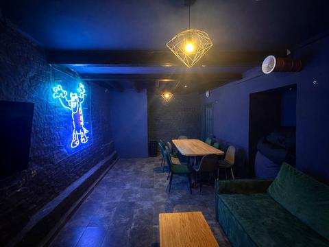 комерційна за адресою Євгена Чикаленка вул. (Пушкінська), 11