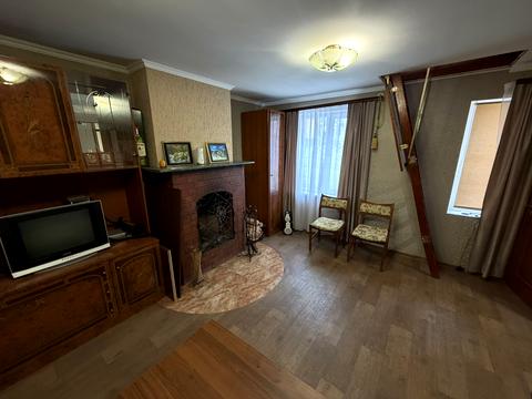 будинок за адресою Колійна вул. (Вороніна), 126