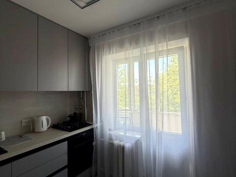 квартира за адресою Зодчих вул., 50-А