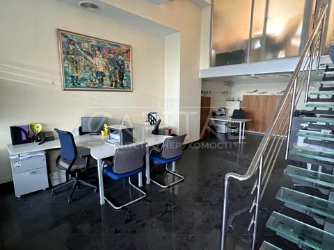 комерційна за адресою Жилянська вул., 59