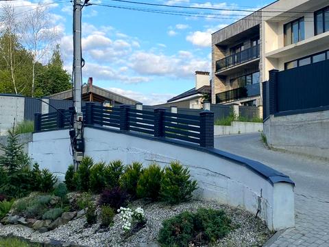 будинок за адресою Озерна