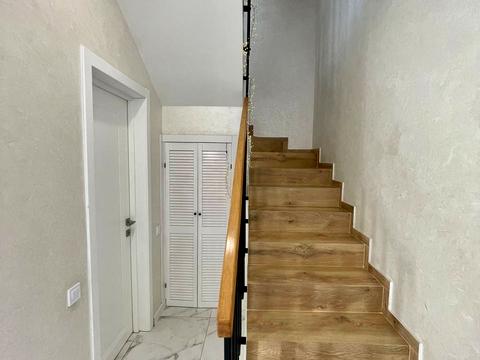 будинок за адресою Озерна