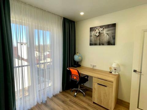 будинок за адресою Озерна