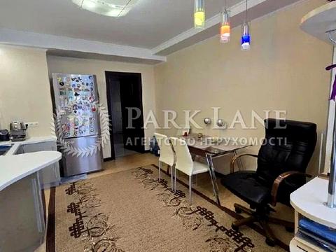 квартира за адресою Дніпровська набережна вул., 1