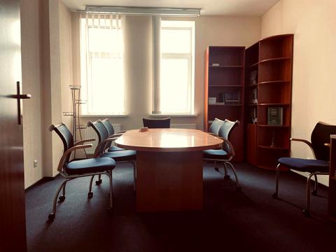 коммерческая по адресу Крещатик ул., 10-Б