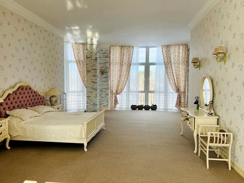 будинок за адресою Набережна вул.