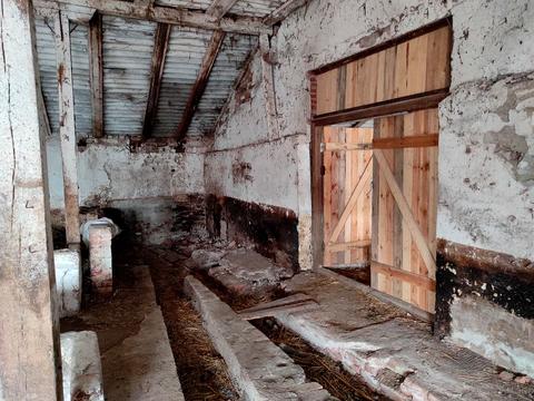 комерційна за адресою Центральна, 165/Б