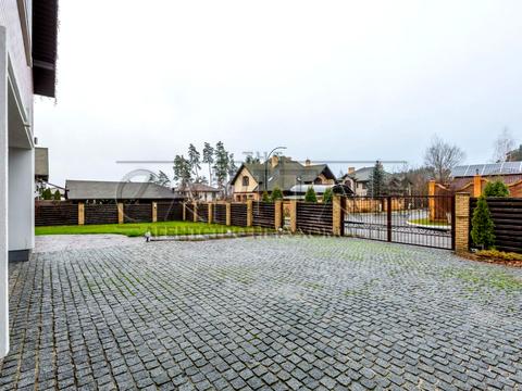 будинок за адресою с. Стоянка, Павла Тичнини