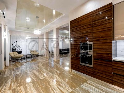 будинок за адресою с. Стоянка, Павла Тичнини