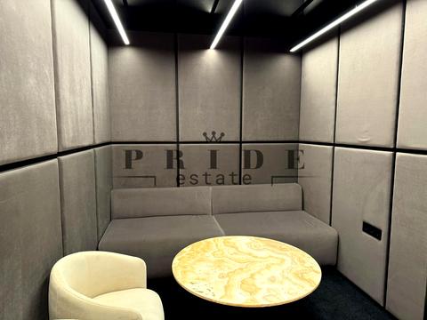 комерційна за адресою Кловський узвіз (Кловський), 7a