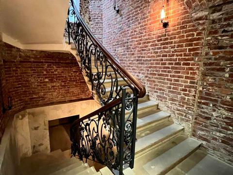 комерційна за адресою Гетьмана Петра Дорошенка вул. (Жовтнева), 37