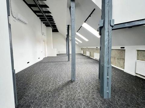 комерційна за адресою Гетьмана Петра Дорошенка вул. (Жовтнева), 37