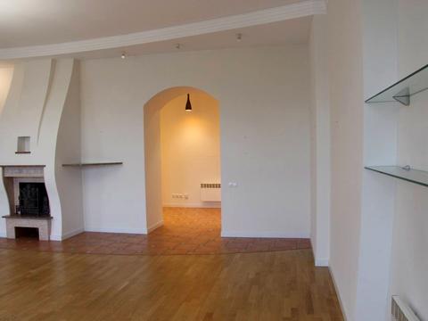 коммерческая по адресу Евгения Чикаленко ул. (Пушкінська), 21