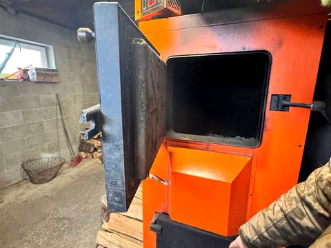 комерційна за адресою низова, 100