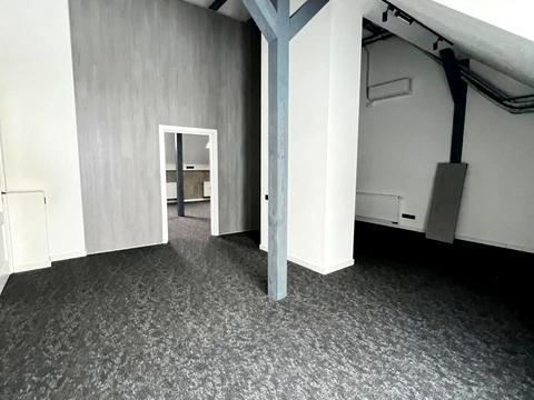 комерційна за адресою Гетьмана Петра Дорошенка вул. (Жовтнева), 37