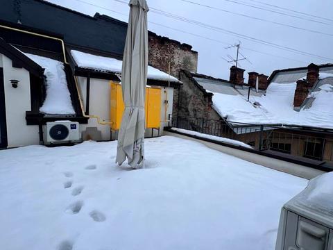 комерційна за адресою Гетьмана Петра Дорошенка вул. (Жовтнева), 37