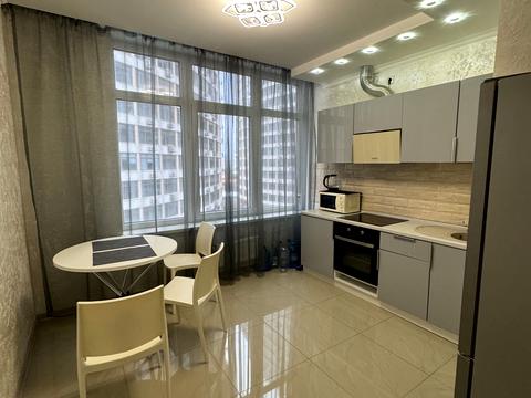 квартира за адресою Валерія Самофалова вул. (Каманіна), 16-А/5