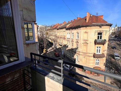 квартира за адресою Генерала Тараса Чупринки вул. (Пушкіна), 16