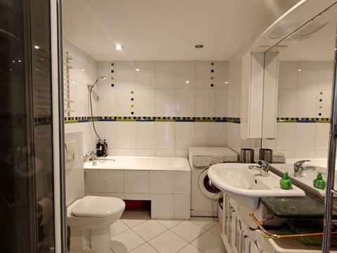 квартира за адресою Казимира Малевича вул. (Боженка), 53/30