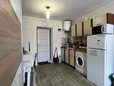 кімната за адресою Захисників України вул. (1-го Травня), 8