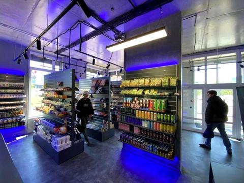 комерційна за адресою Дніпровська набережна вул., 20-А