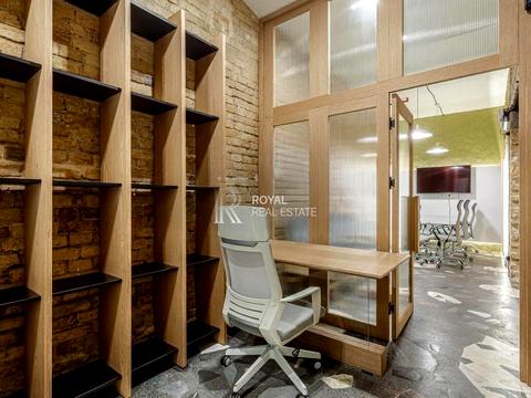 комерційна за адресою Богдана Хмельницького вул., 9