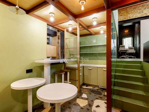 комерційна за адресою Богдана Хмельницького вул., 9