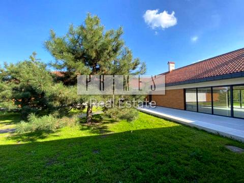 дом по адресу Соборна вул.