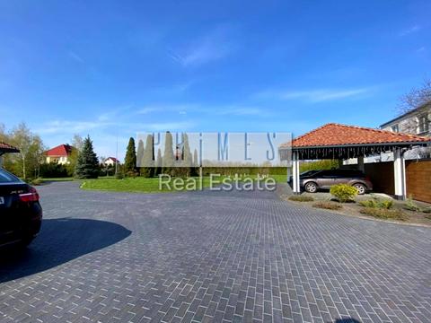 дом по адресу Соборна вул.