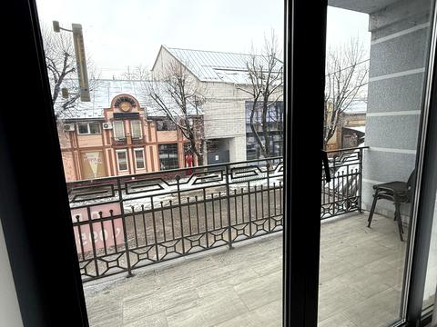 комерційна за адресою Мукачівська вул., 21