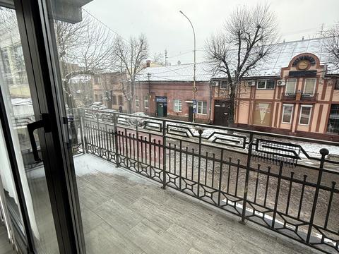 комерційна за адресою Мукачівська вул., 21