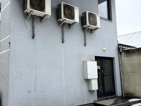 комерційна за адресою Мукачівська вул., 21