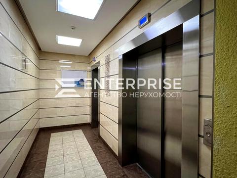 квартира за адресою Любомира Гузара просп. (Космонавта Комарова), 46-В