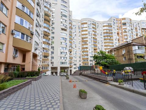 комерційна за адресою Деміївська вул., 13