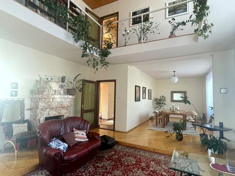 будинок за адресою Дружби