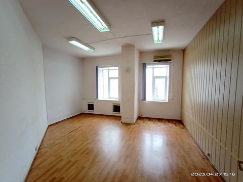 комерційна за адресою Мала Арнаутська вул., 64