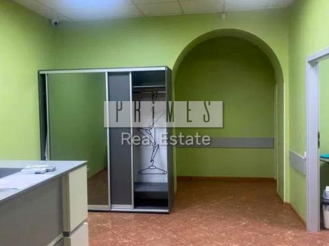 комерційна за адресою Кудрявська вул., 31-33