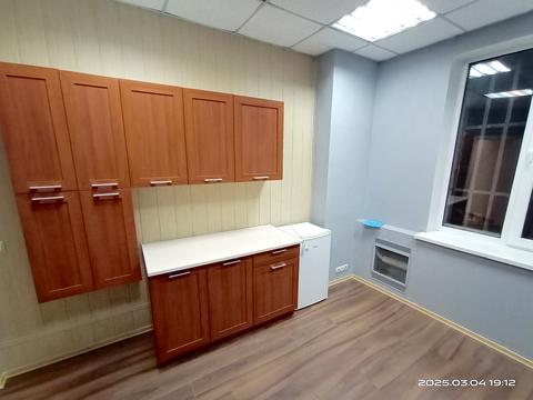 комерційна за адресою Мала Арнаутська вул., 64