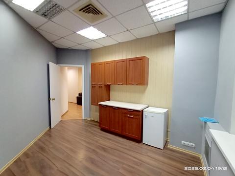 комерційна за адресою Мала Арнаутська вул., 64