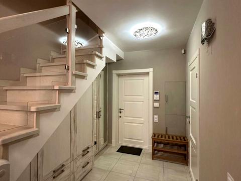 квартира за адресою Регенераторна вул., 4 к5