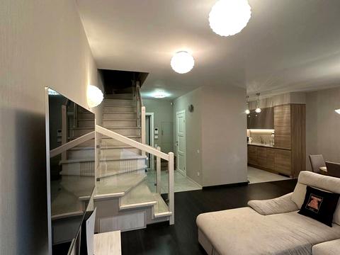 квартира за адресою Регенераторна вул., 4 к5