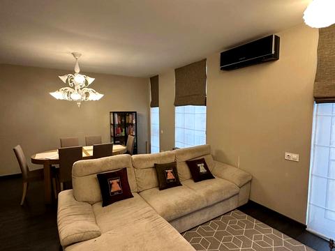 квартира за адресою Регенераторна вул., 4 к5