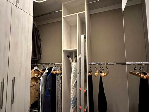 квартира за адресою Регенераторна вул., 4 к5