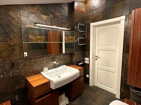 квартира за адресою Регенераторна вул., 4 к5