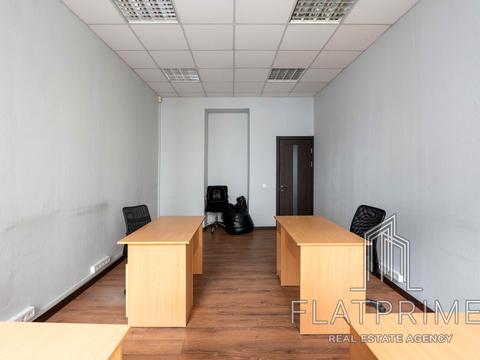 коммерческая по адресу Малая Житомирская ул., 6