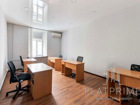 коммерческая по адресу Малая Житомирская ул., 6