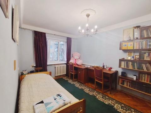 квартира за адресою Коломийський пров., 12