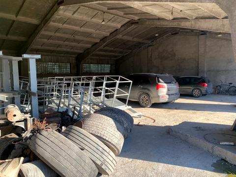 комерційна за адресою Стрийське шосе, 1