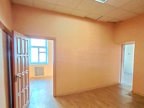 коммерческая по адресу Богдана Хмельницкого, 3