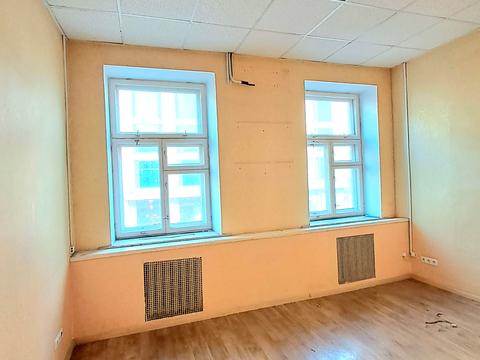 коммерческая по адресу Богдана Хмельницкого, 3